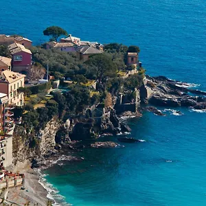 villa-sul-mare.hotelitalianriviera.com/